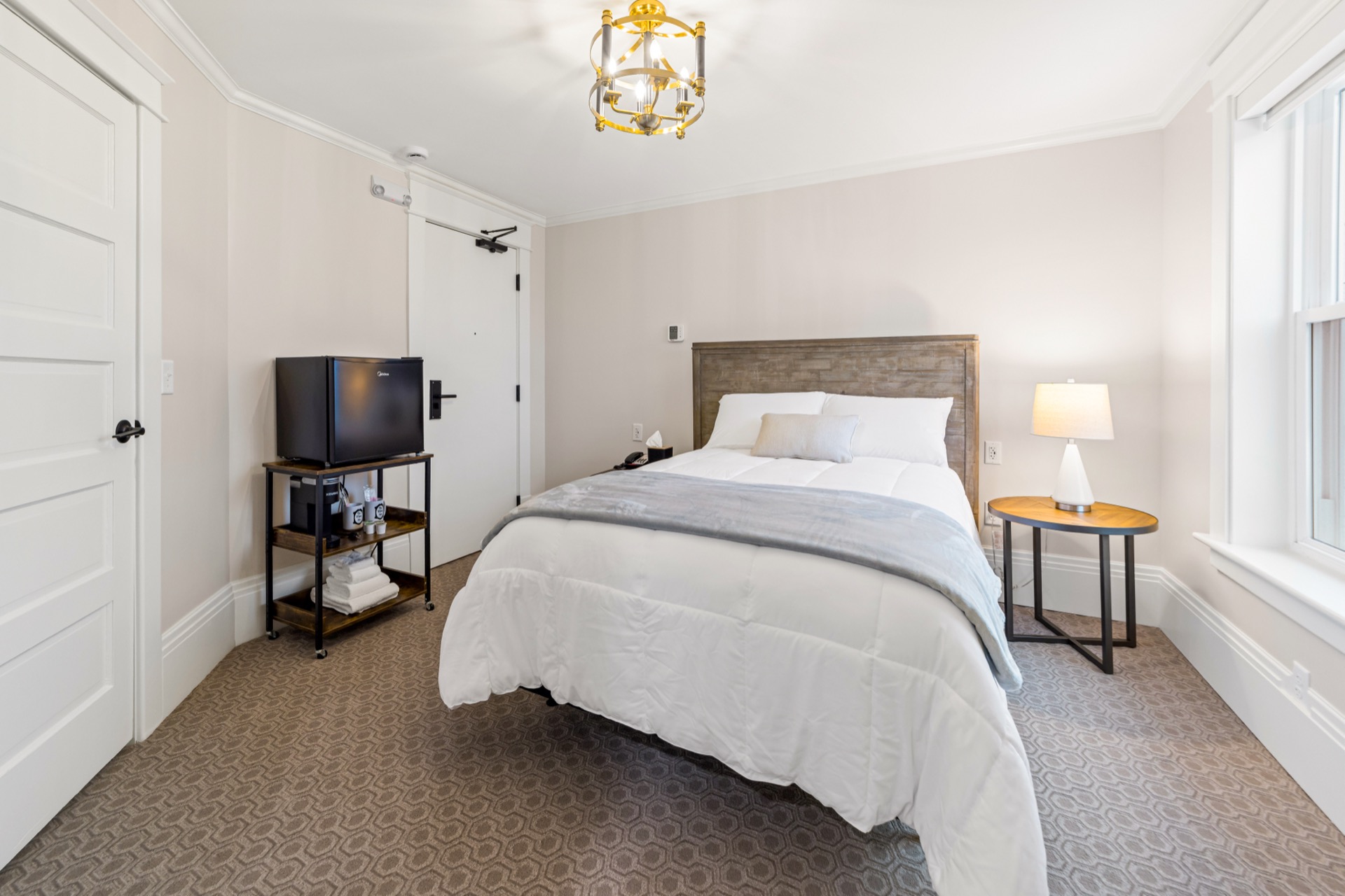 The UGR Room - Image 1